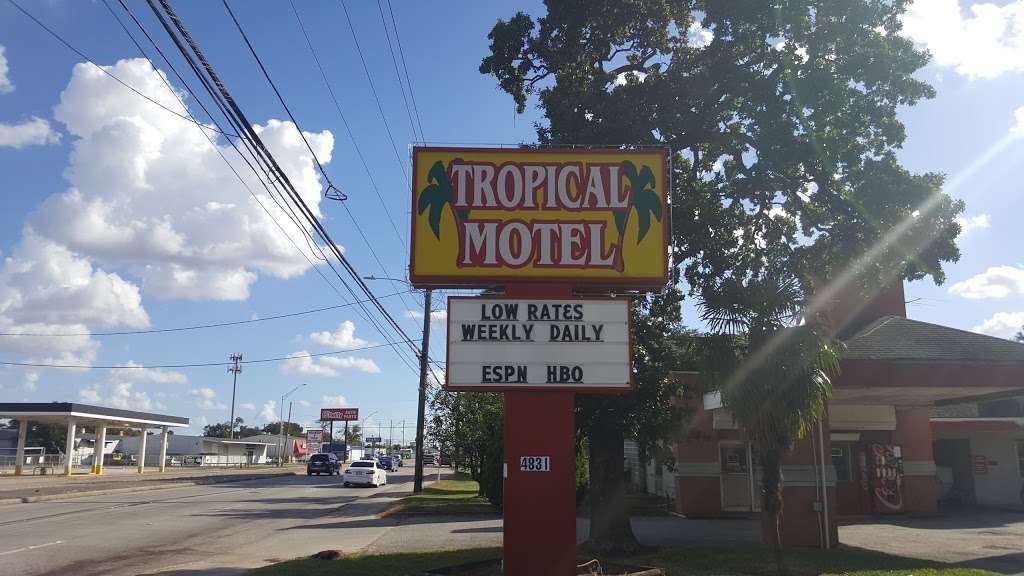 Tropical Motel | 4831 N Shepherd Dr, Houston, TX 77018, USA | Phone: (713) 697-0608