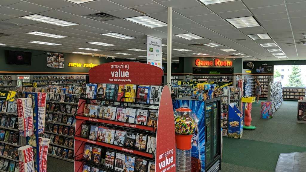 Family Video | 724 W Rollins Rd, Round Lake Beach, IL 60073, USA | Phone: (847) 740-3616