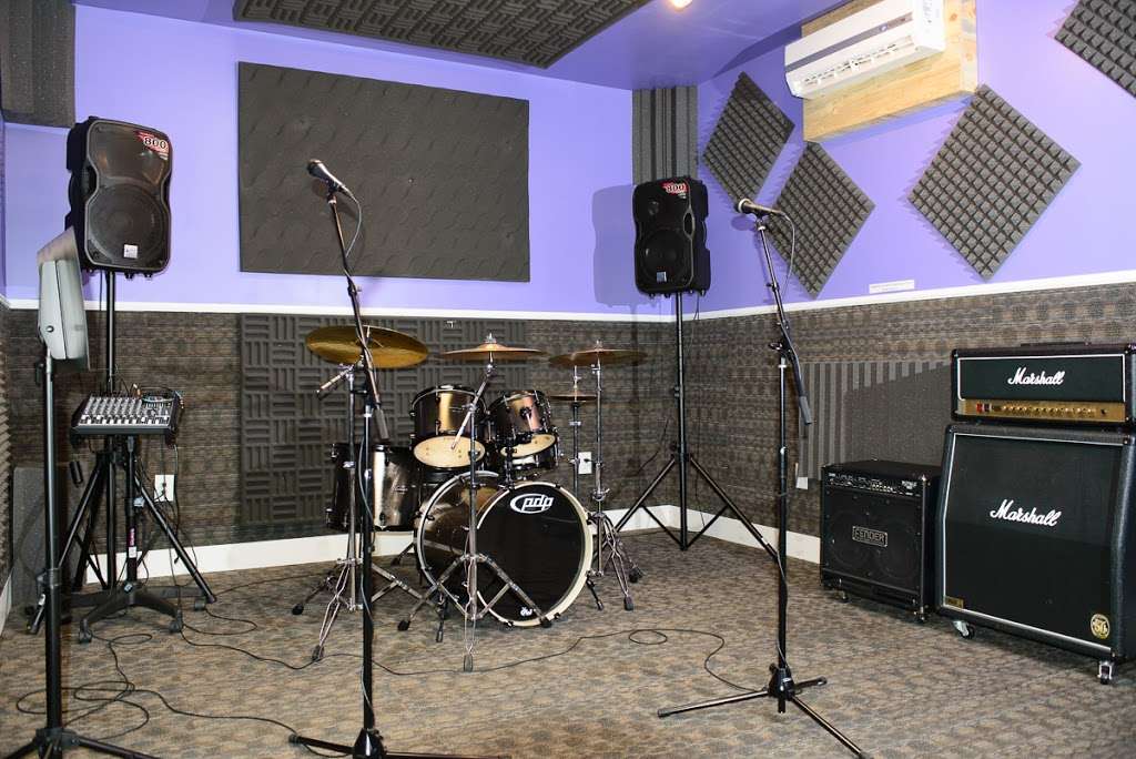 Decibel Rehearsal Studios | 14200 E Otero Ave, Englewood, CO 80112 | Phone: (720) 460-4956