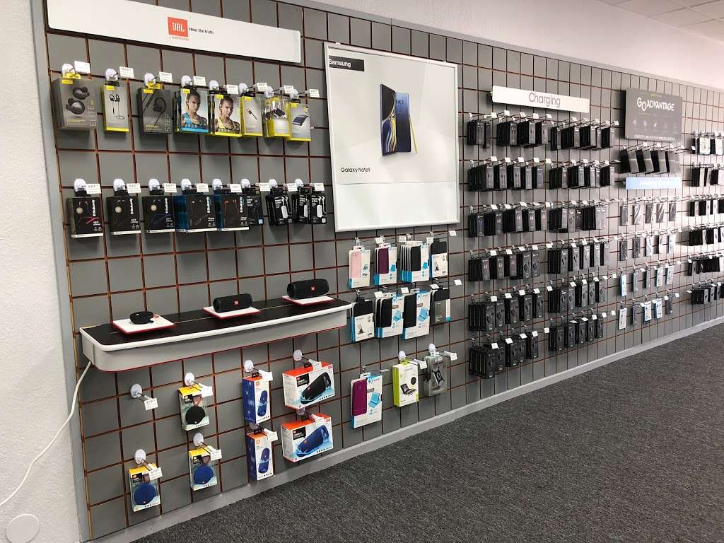 Verizon Authorized Retailer – GoWireless | 23801 US-27, Lake Wales, FL 33859, USA | Phone: (863) 678-3035