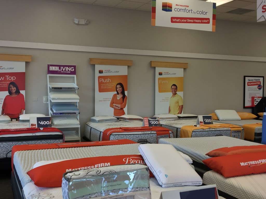 Mattress Firm Clearance | 795 US-31 Ste A, Greenwood, IN 46142, USA | Phone: (317) 889-3501