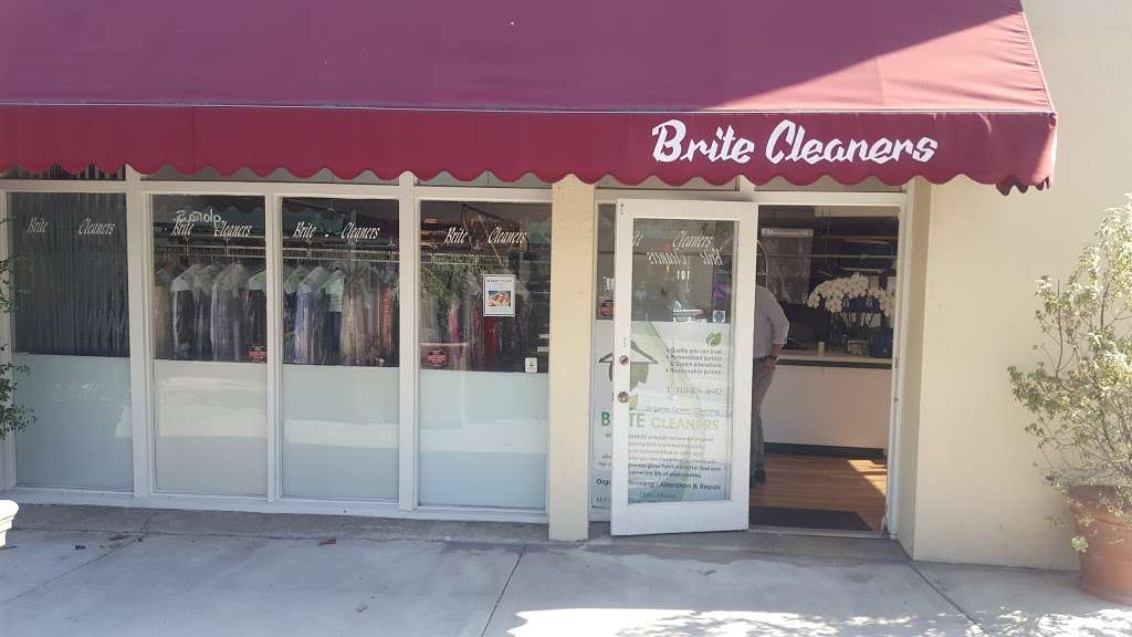 Brite Cleaners | 101 Barrington Walk, Los Angeles, CA 90049, USA | Phone: (310) 476-4692