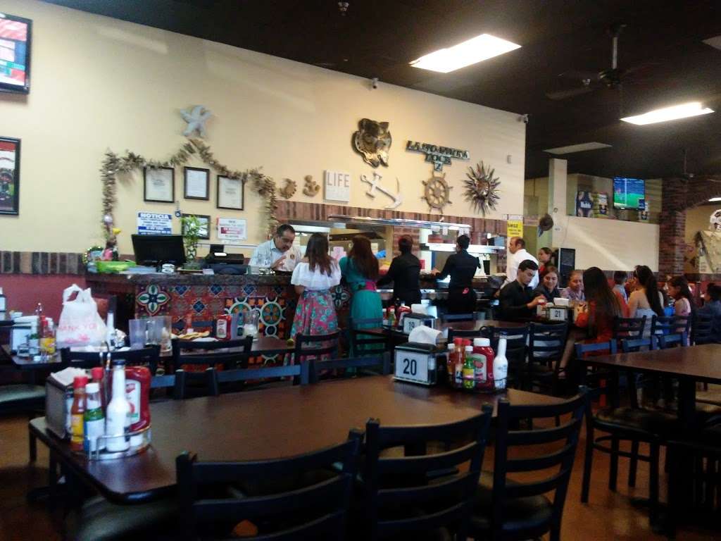 La Mojarra Loca | 3210 E Lake Mead Blvd, North Las Vegas, NV 89030, USA | Phone: (702) 452-0180