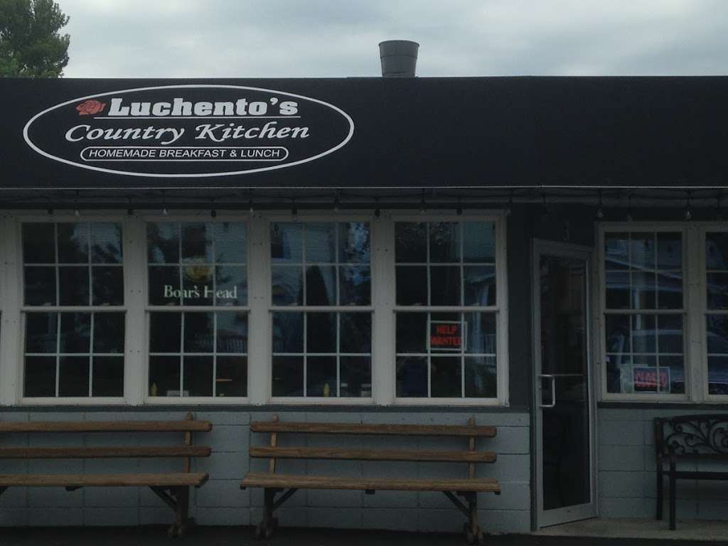 Luchentos Country Kitchen | 3 Tennent Ave, Englishtown, NJ 07726, USA | Phone: (732) 446-6400