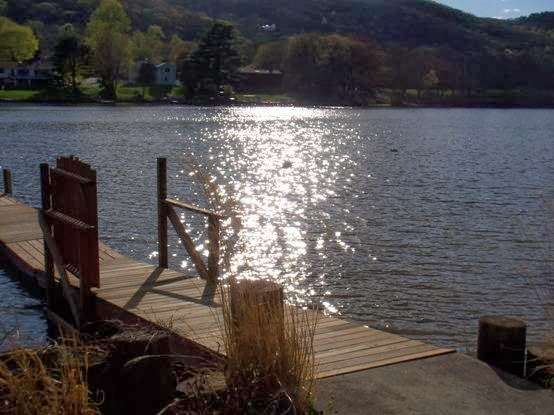 Cheryl Finley Candlewood Lake Real Estate | 145 Pine Hill Rd, New Fairfield, CT 06812, USA | Phone: (203) 948-5607