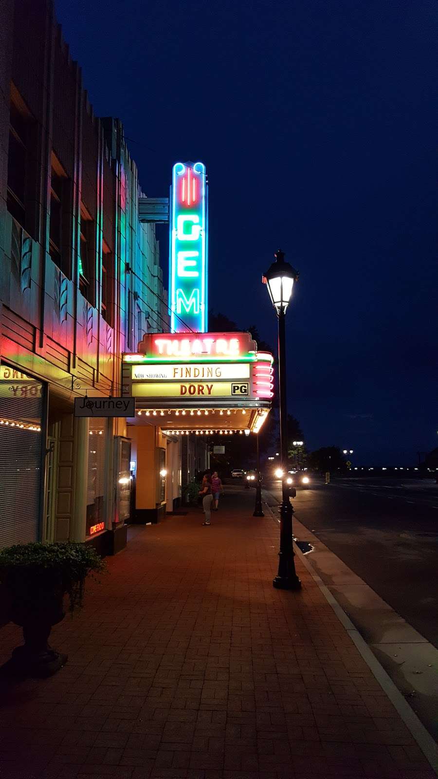 Gem Theatre | 111 W 1st St, Kannapolis, NC 28081, USA | Phone: (704) 932-5126