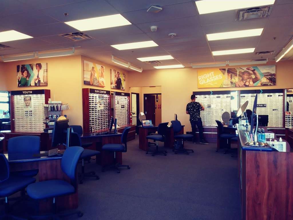 Eyemart Express | 8924 NW Skyview Ave, Kansas City, MO 64154 | Phone: (816) 666-7268