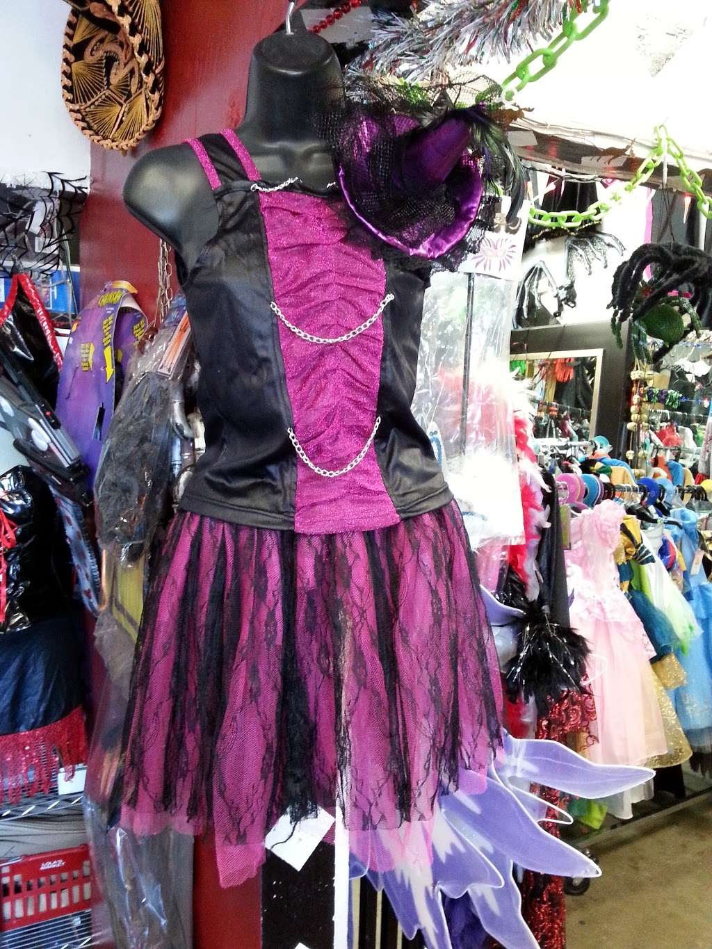 Fattys Threads | 1290 Sebastopol Rd # C, Santa Rosa, CA 95407, USA | Phone: (707) 578-6916