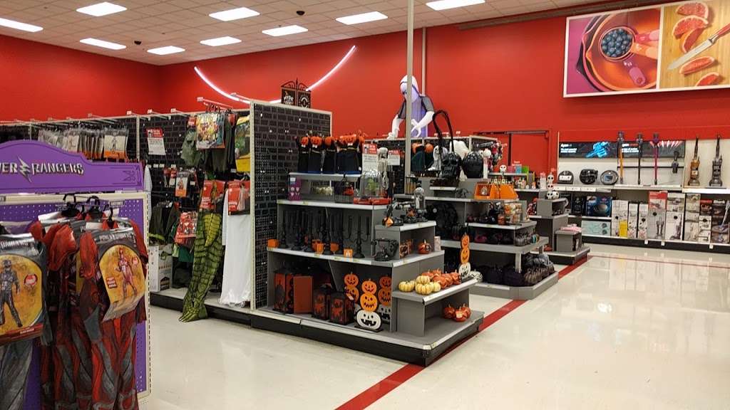 Target | 2250 Chemical Rd, Plymouth Meeting, PA 19462, USA | Phone: (610) 276-0042