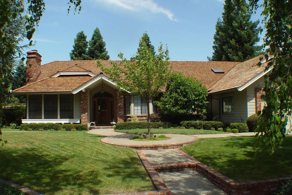 Freeman Roofing | 2153 El Seco Way, Pittsburg, CA 94565, USA | Phone: (925) 458-2193