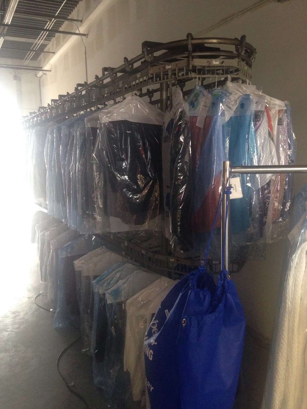 Superior Dry Cleaning in 40230 US27, Davenport, FL 33837, USA