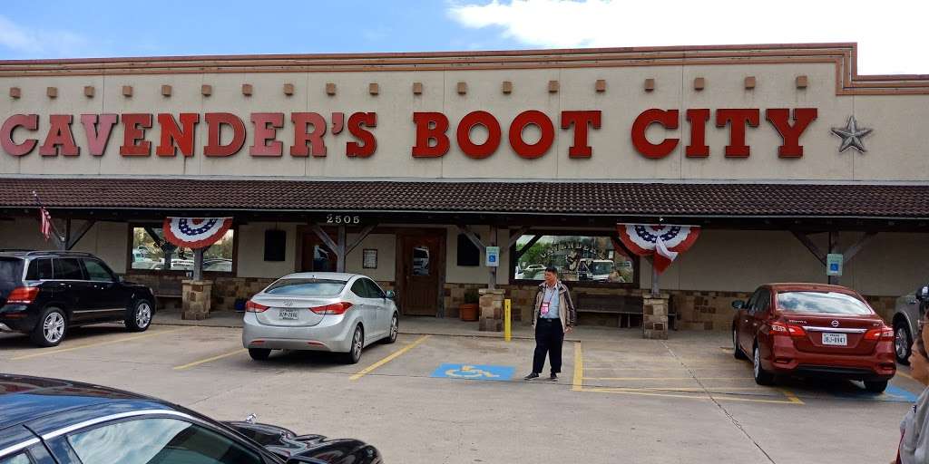 Cavenders Boot City | 2505 S Loop W #610, Houston, TX 77054 | Phone: (713) 664-8999