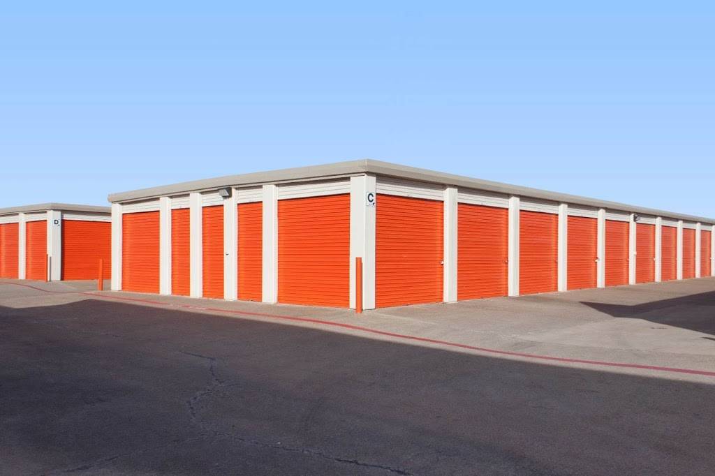 Public Storage | 321 E Buckingham Rd, Garland, TX 75040, USA | Phone: (972) 905-6810