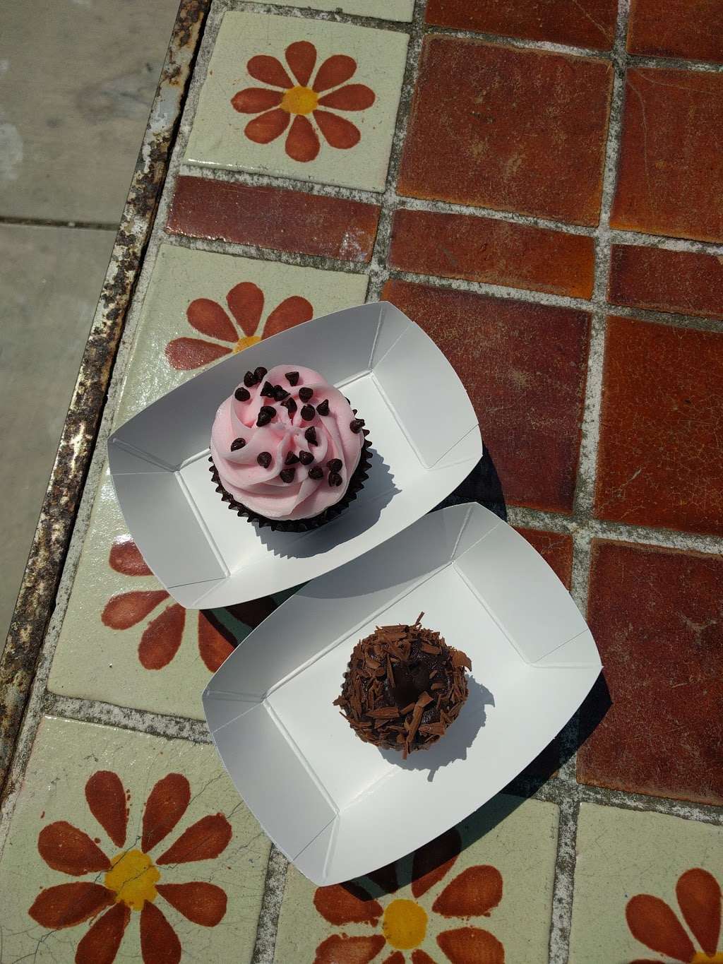 Missys Cupcake Creations | 3900 W Channel Islands Blvd, Oxnard, CA 93035, USA | Phone: (805) 382-4852