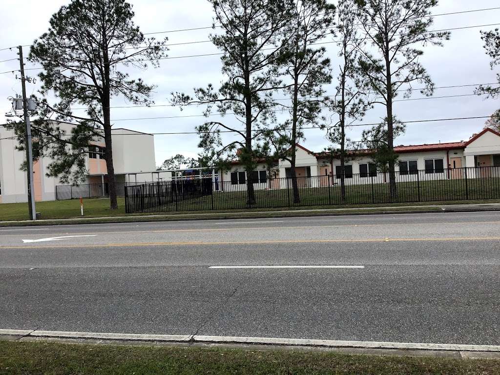 Dream Lake Elementary School | 500 N Park Ave, Apopka, FL 32712 | Phone: (407) 884-2227