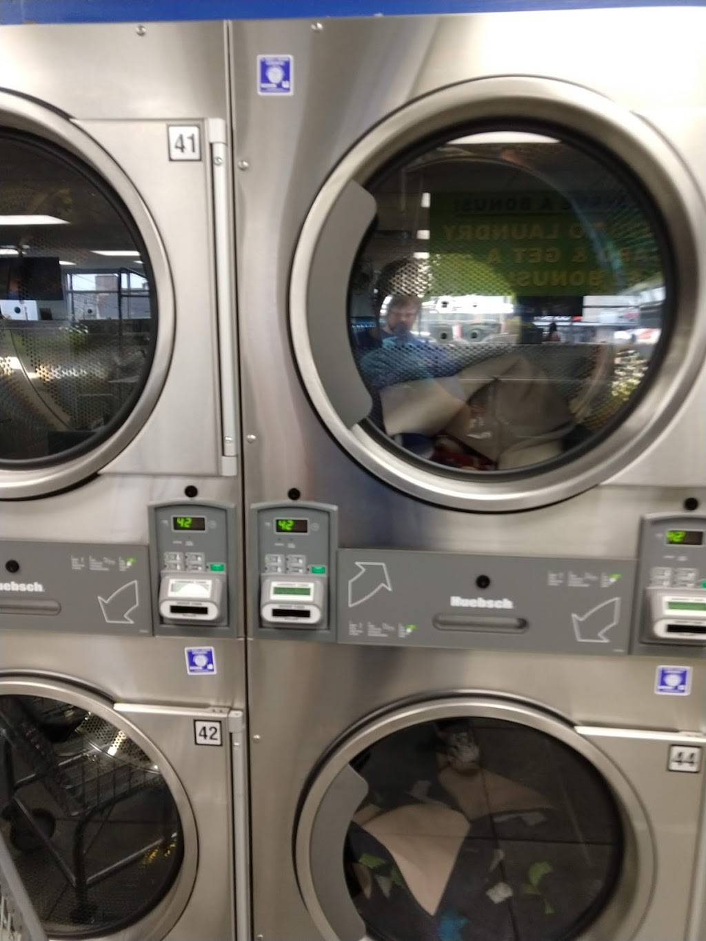 Laundry Warehouse Belleville | 383 Washington Ave, Belleville, NJ 07109, USA | Phone: (973) 450-4880