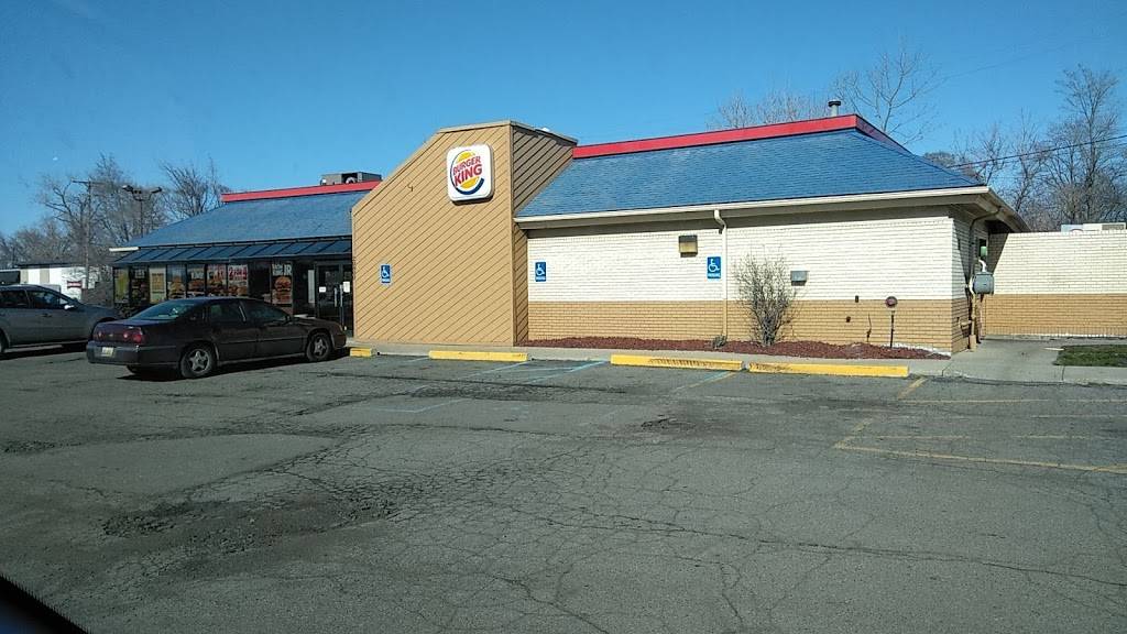Burger King | 20800 Groesbeck Hwy, Warren, MI 48089, USA | Phone: (586) 773-4660