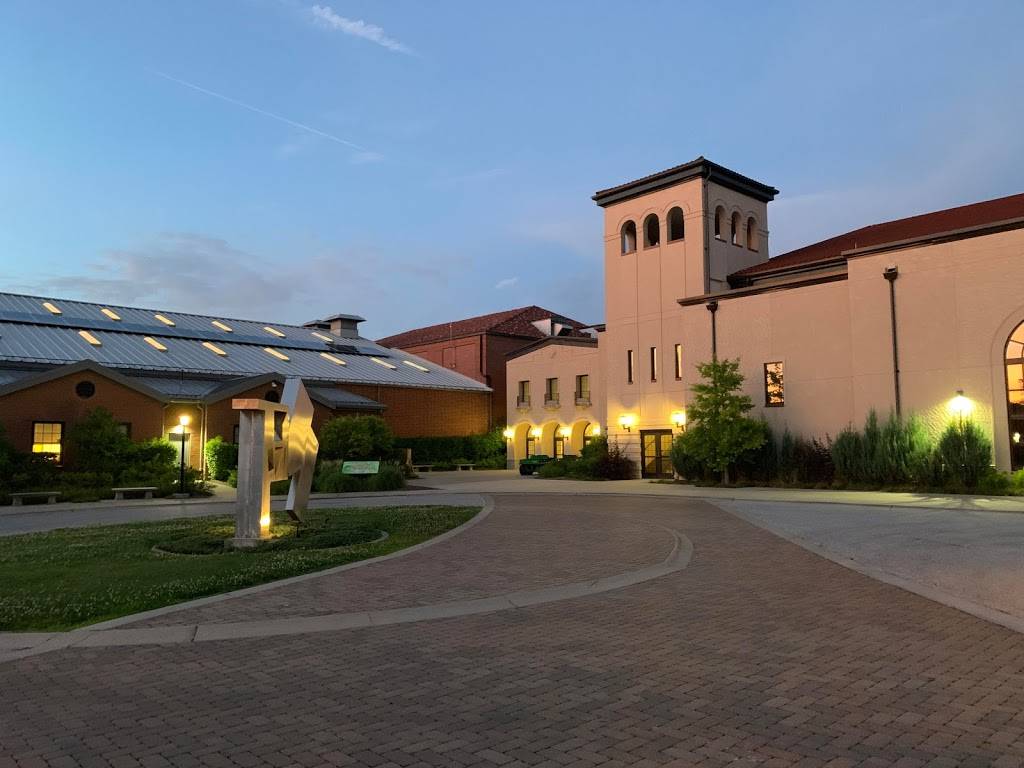 John Burroughs School | 755 S Price Rd, St. Louis, MO 63124, USA | Phone: (314) 993-4040