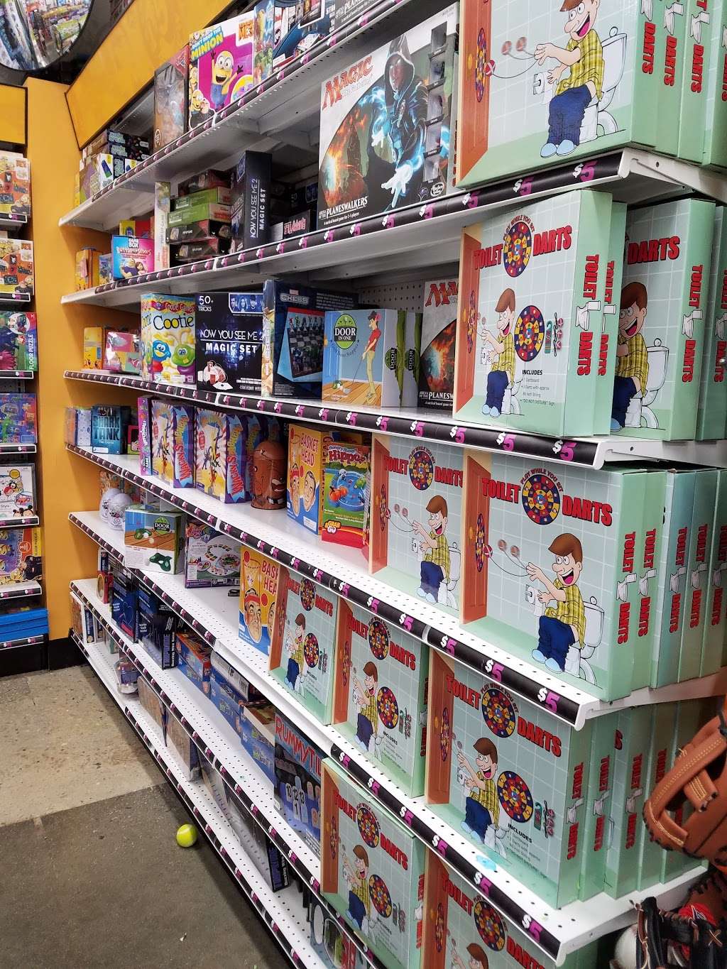 Five Below | 400 S State Rd, Springfield, PA 19064, USA | Phone: (610) 328-7095