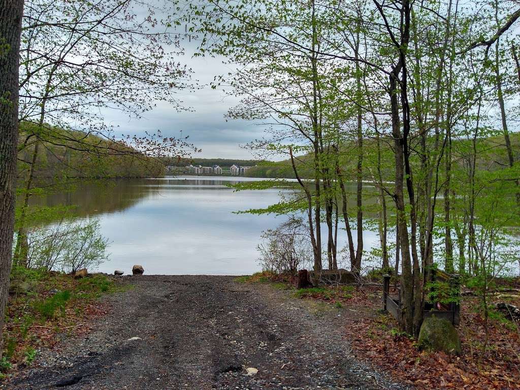 Blue Lake Park Entrance | Tuxedo Park, NY 10987, USA