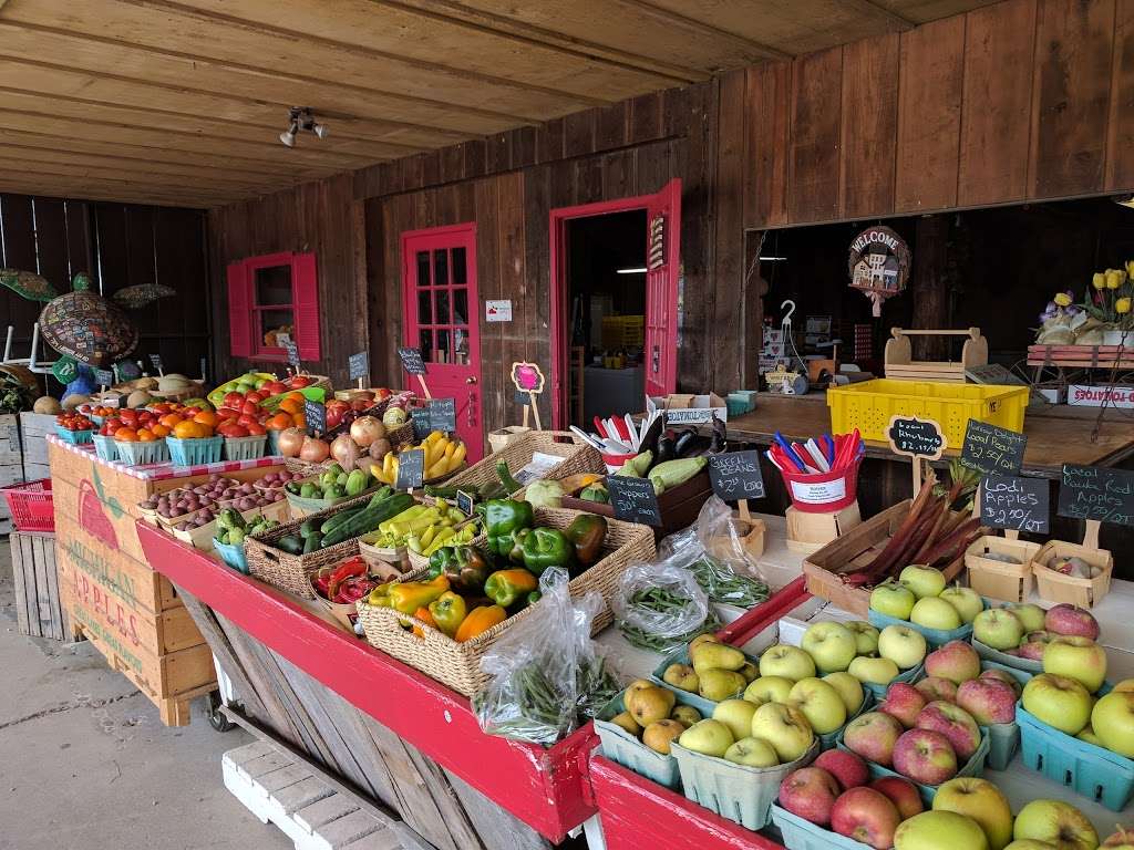 Nyes Apple Barn & Farms | 3151 Niles Rd, St Joseph, MI 49085, USA | Phone: (269) 429-0596