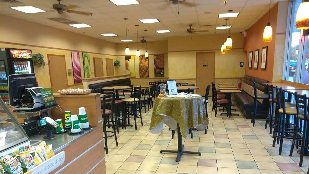 Subway Restaurants | 216 E Fairmount St, Coopersburg, PA 18036 | Phone: (610) 282-4420