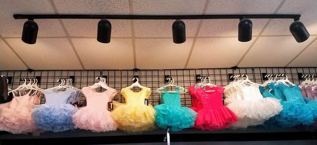 Dance Shoppe Inc. | 512 NW Englewood Rd, Kansas City, MO 64118 | Phone: (816) 455-1995