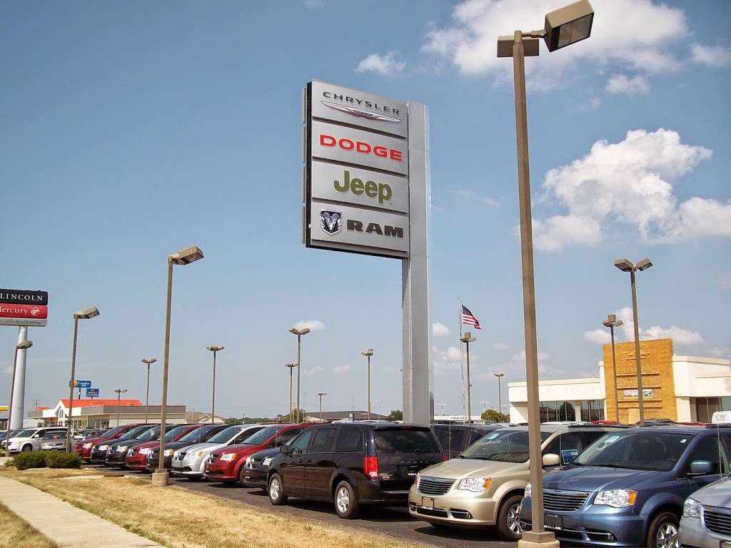 Heller Motors | 720 S Deerfield Rd, Pontiac, IL 61764, USA | Phone: (815) 842-1128