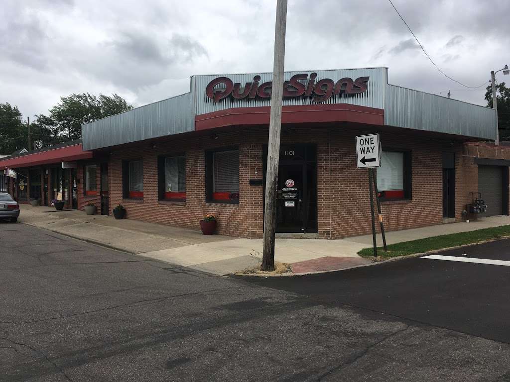 QuickSigns | 1101 16th St, Columbus, IN 47201, USA | Phone: (812) 378-0406