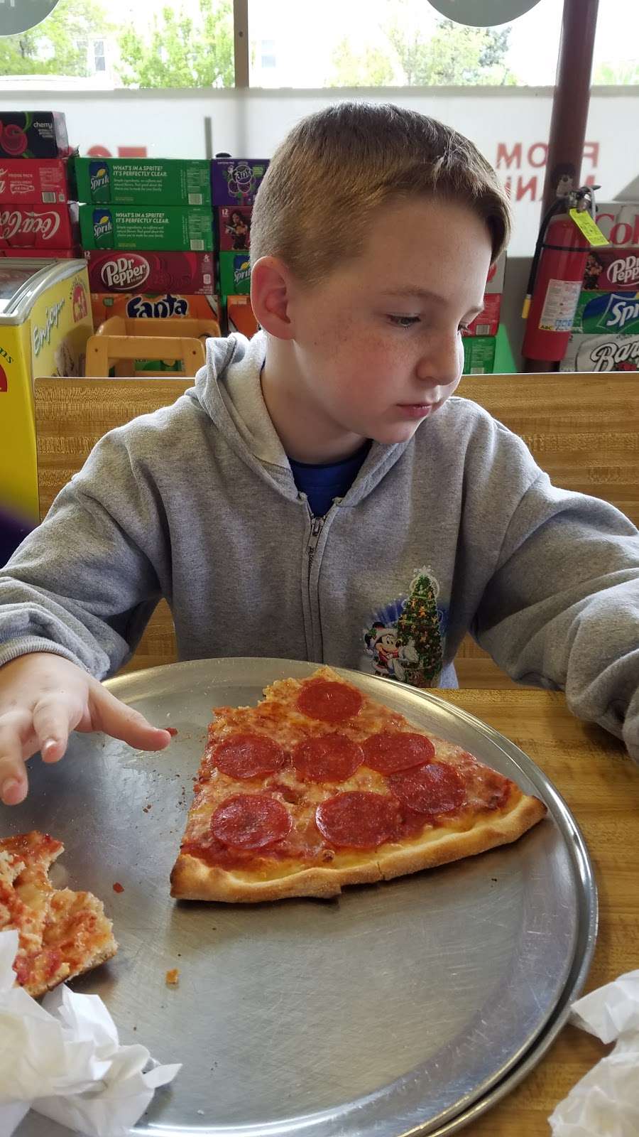 Carmine & Rays Pizza | 284 Closter Dock Rd, Closter, NJ 07624, USA | Phone: (201) 768-5390