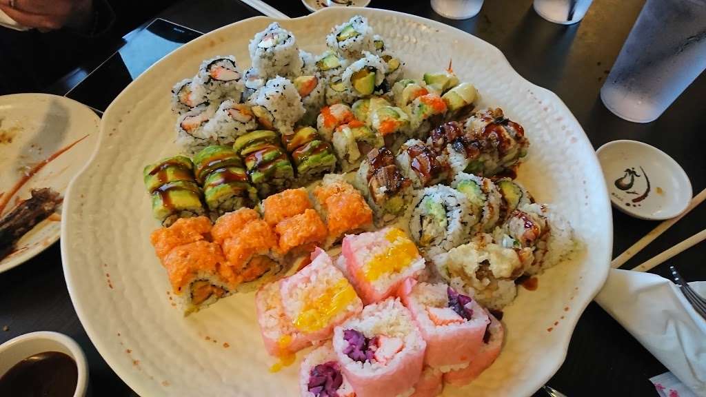 Sushi Village | 290 W Old Country Rd, Hicksville, NY 11801, USA | Phone: (516) 513-1790