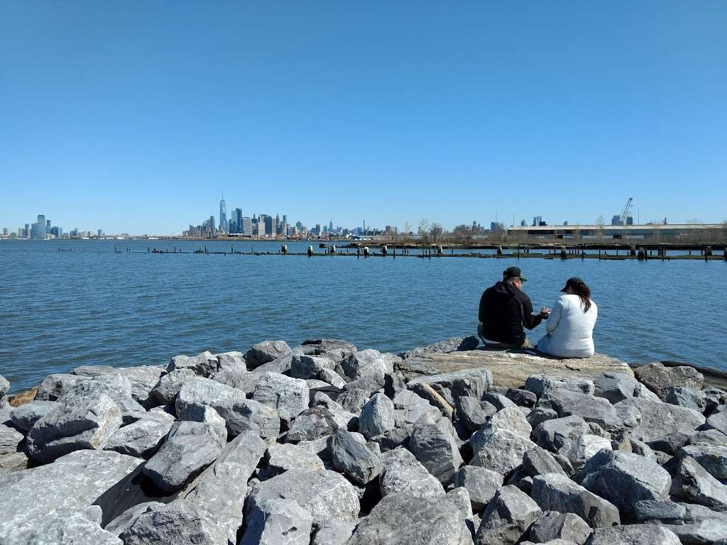 Bush Terminal Piers Park | Marginal St &, 43rd St, Brooklyn, NY 11232, USA | Phone: (212) 639-9675