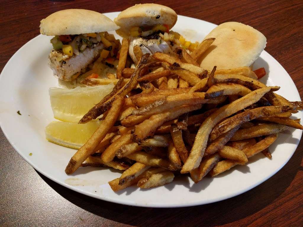 Jack’s and Steamers | 8565 Five Parks Dr #100, Arvada, CO 80005 | Phone: (303) 456-7624