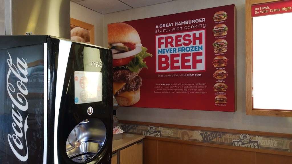 Wendys | 2310 S Cedar St, Ottawa, KS 66067, USA | Phone: (785) 242-3410