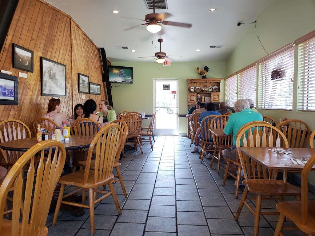 Old Susana Cafe | 1555 Kuehner Dr, Simi Valley, CA 93063, USA | Phone: (805) 582-2600