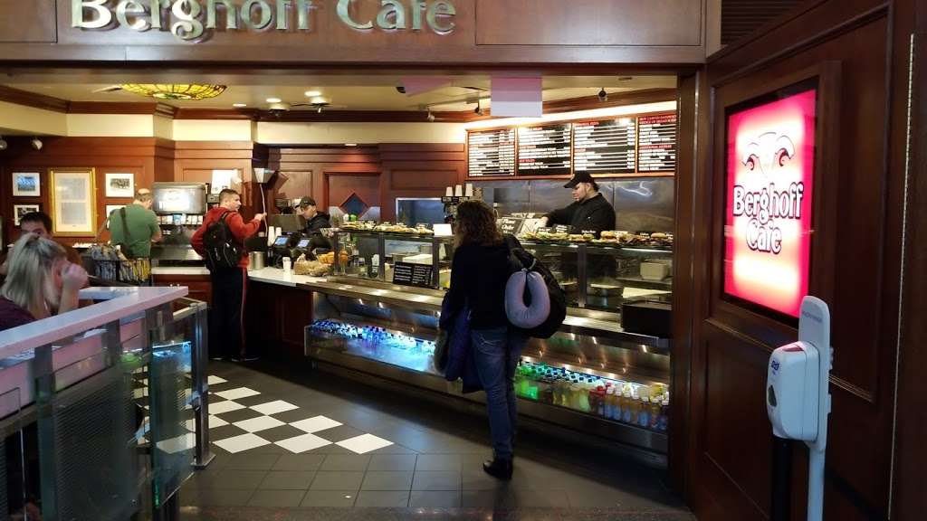 Berghoff Cafe | ORD Terminal 1 Concourse c 10000 West, Chicago, IL 60666, USA | Phone: (773) 601-9180