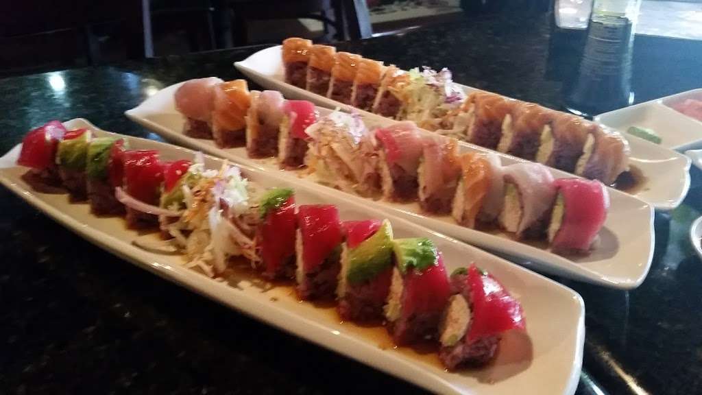 Love Sushi | 140 W Hillcrest Dr # 118, Thousand Oaks, CA 91360, USA | Phone: (805) 496-9102