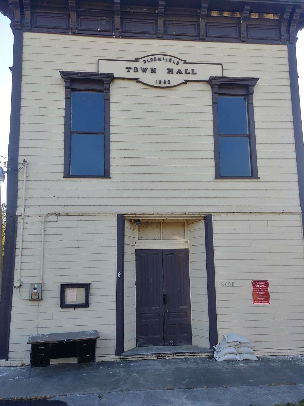 Bloomfield Town Hall | 6600 Bloomfield Rd, Petaluma, CA 94952, USA