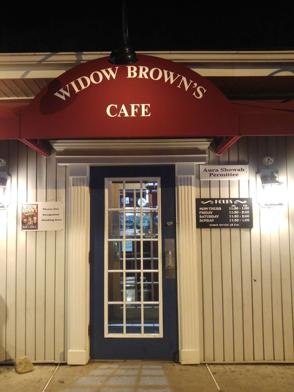 Widow Browns Cafe | 128 Federal Rd, Danbury, CT 06811 | Phone: (203) 743-7021