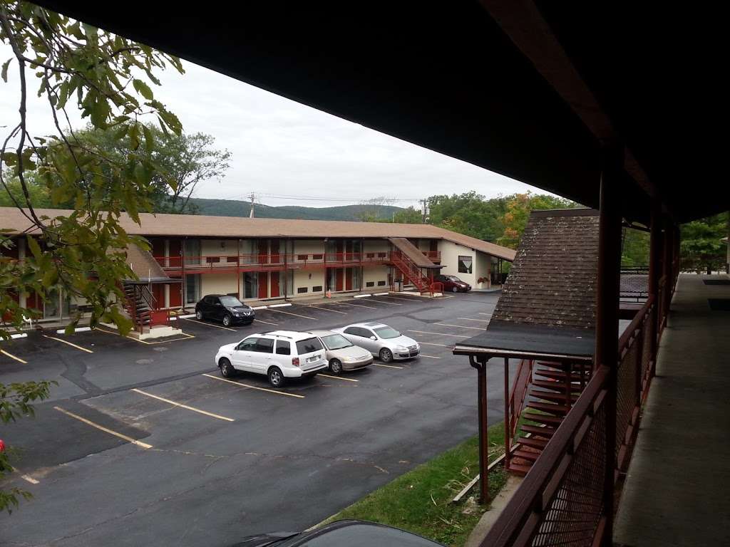 FairBridge Inn & Suites at West Point | 17 Main St, Highland Falls, NY 10928, USA | Phone: (845) 446-9400