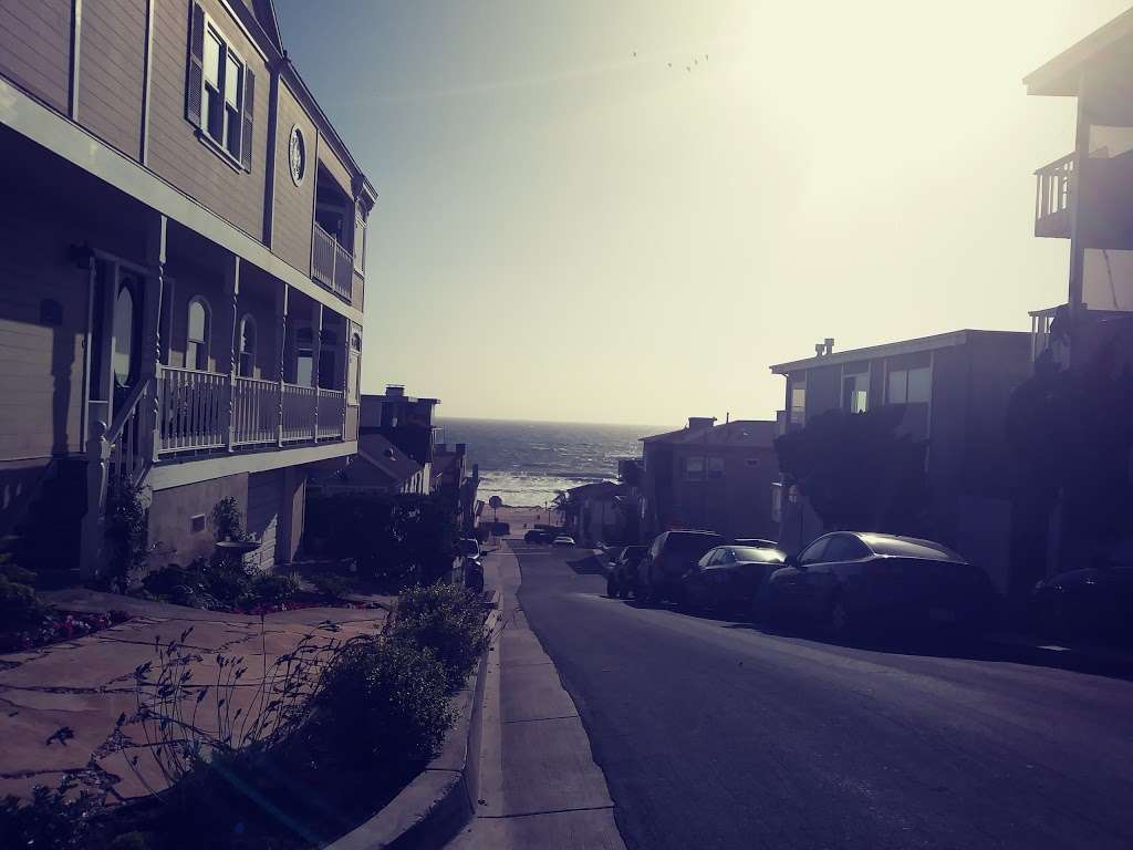 Highland Ave. & 26th St. | Manhattan Beach, CA 90266, USA