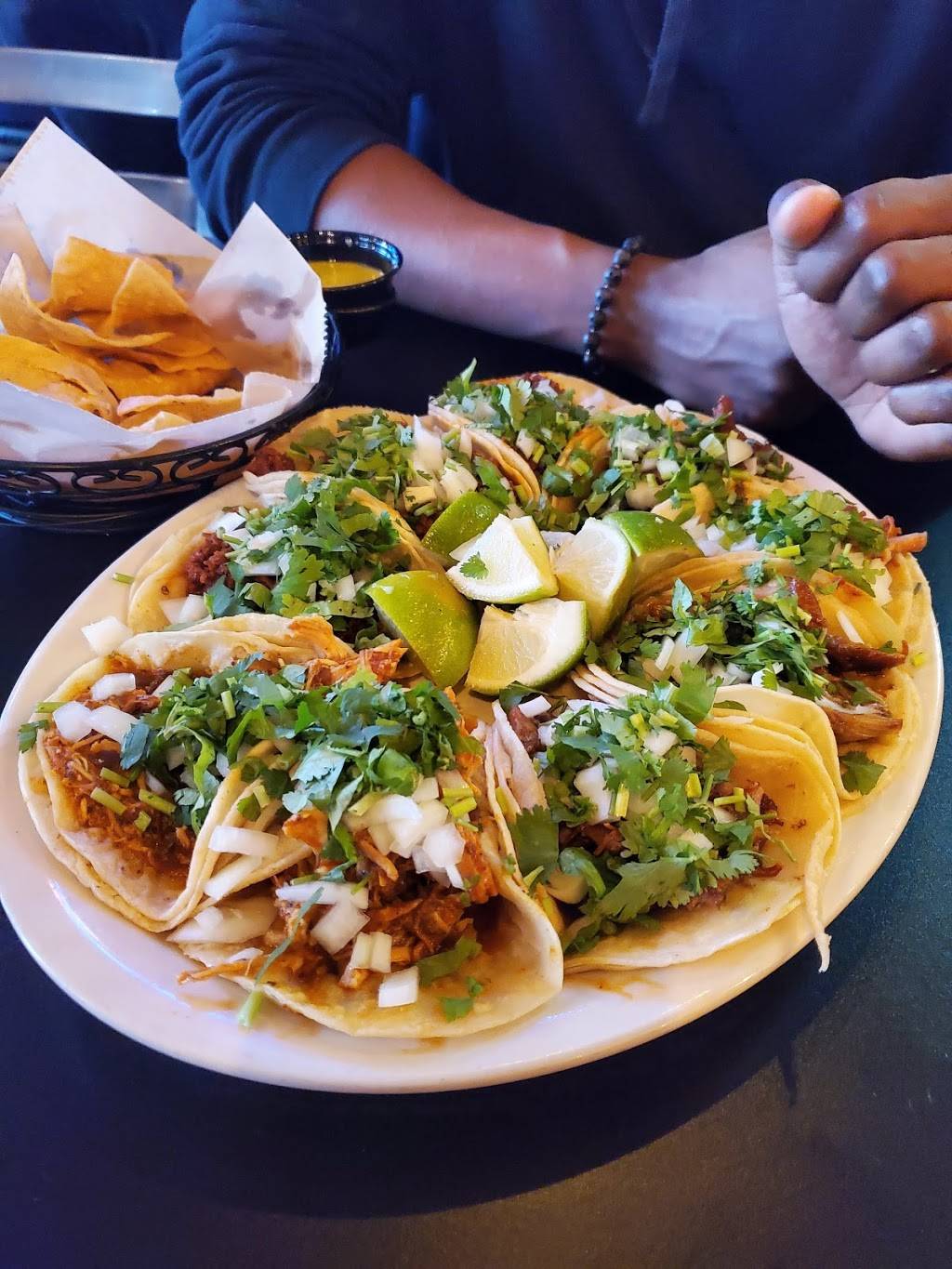 La Costa Mexican Sports Bar & Grill | 194 Cesar Chavez St, St Paul, MN 55107, USA | Phone: (651) 330-8743