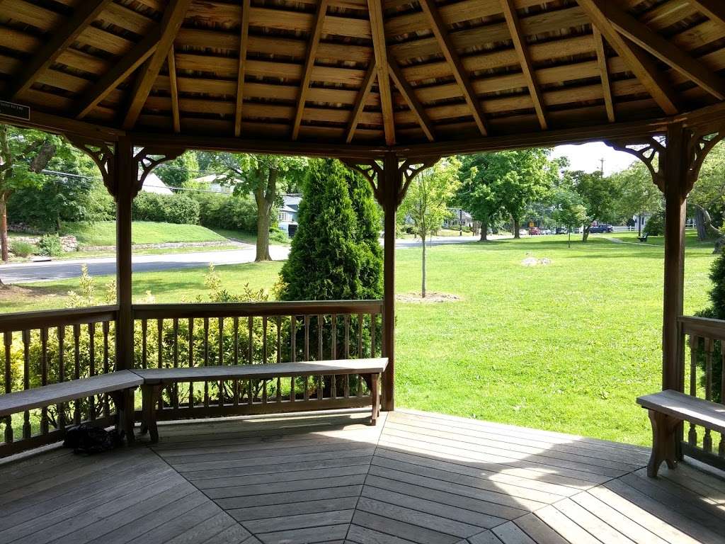 Kane Park | 2214 US-1, Larchmont, NY 10538, USA | Phone: (914) 834-6230