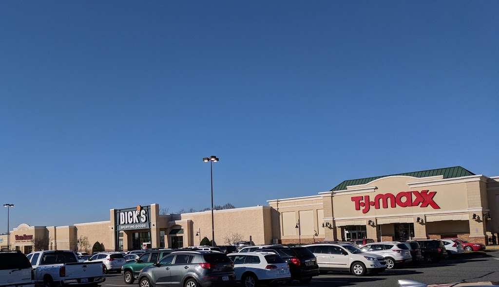 T.J. Maxx | 590 I River Hwy, Mooresville, NC 28117, USA | Phone: (704) 799-3757