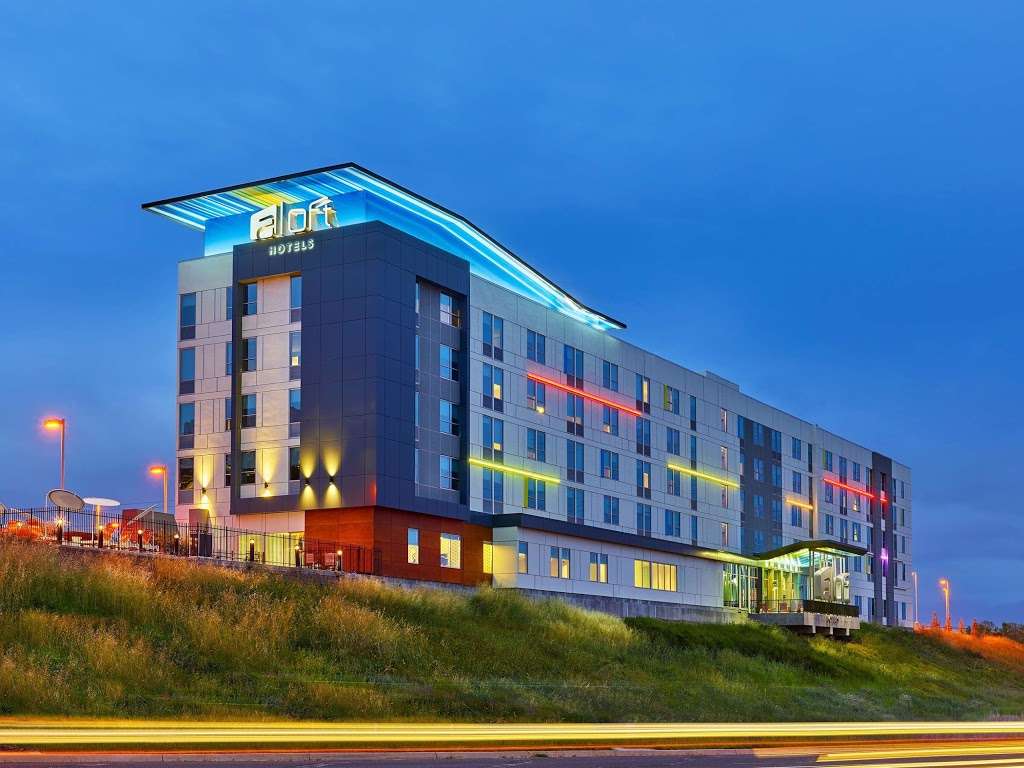 Aloft Santa Clara | 510 America Center Ct, San Jose, CA 95002 | Phone: (408) 263-3900