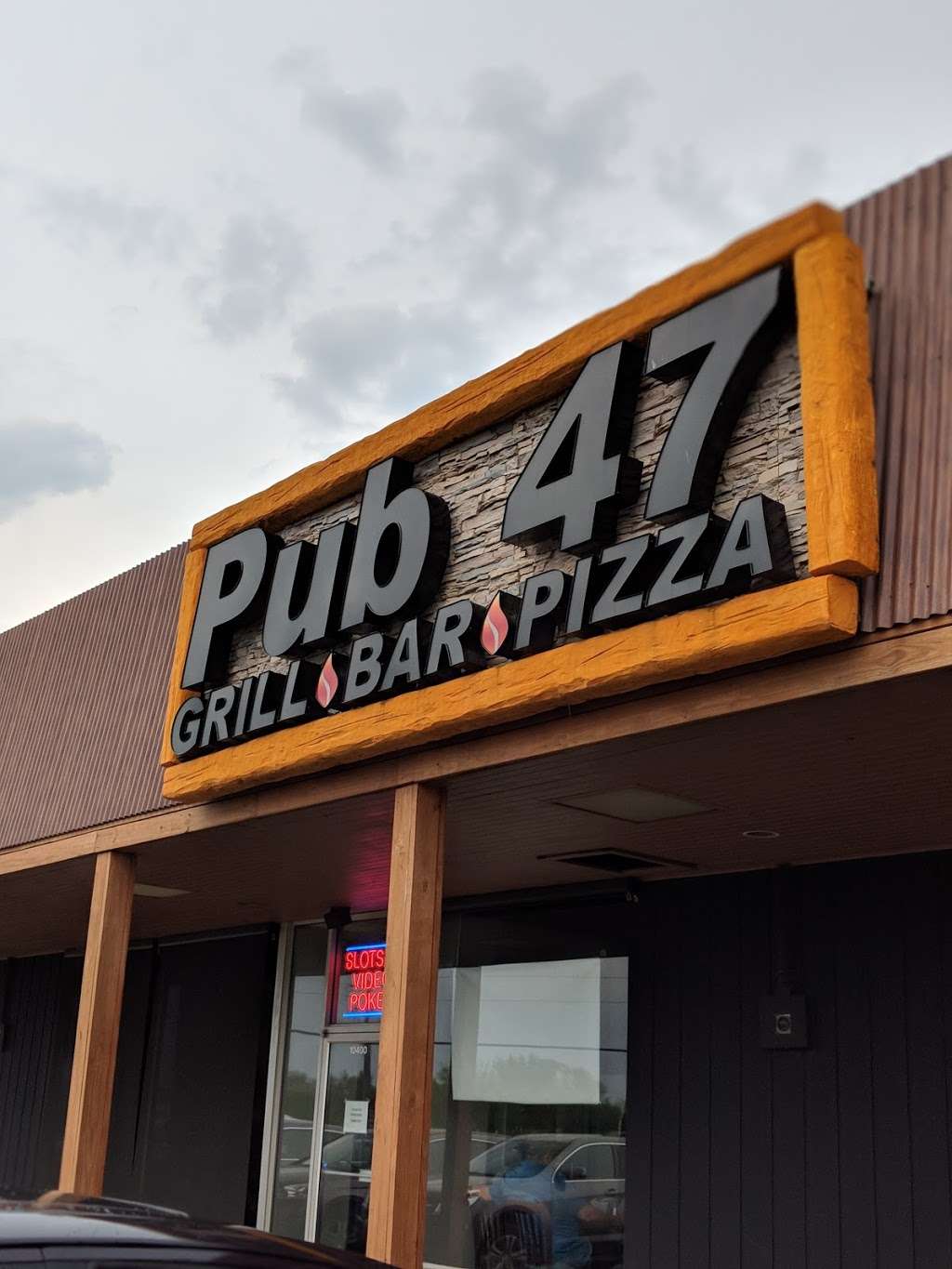 Pub 47 - Huntley | 10400 IL-47, Huntley, IL 60142, USA | Phone: (847) 669-7755