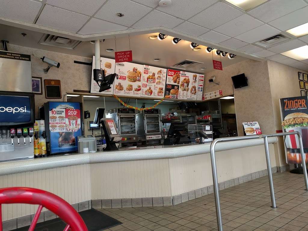 KFC | 1300 Georgia St, Vallejo, CA 94590, USA | Phone: (707) 643-1253