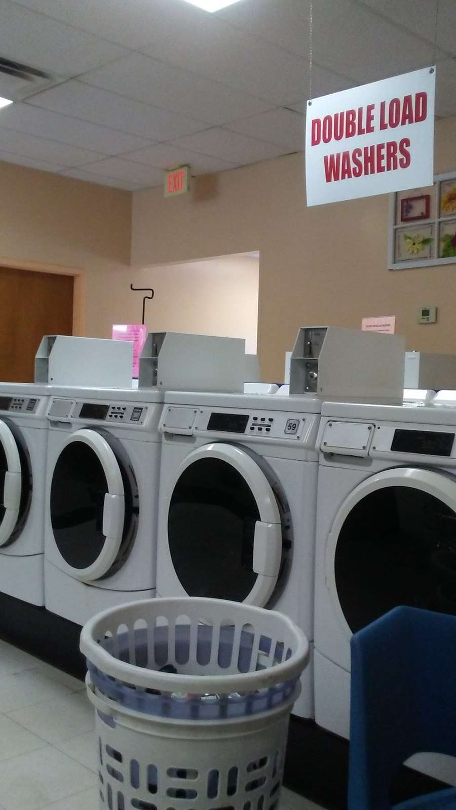 Linwood Laundry | 4401 E 10th St #12, Indianapolis, IN 46201 | Phone: (317) 375-1659