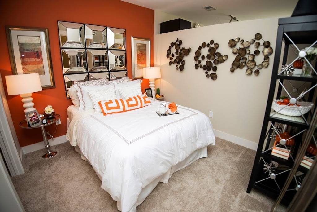 Link Apartments Brookstown | 150 Peters Creek Pkwy, Winston-Salem, NC 27101, USA | Phone: (844) 204-9476