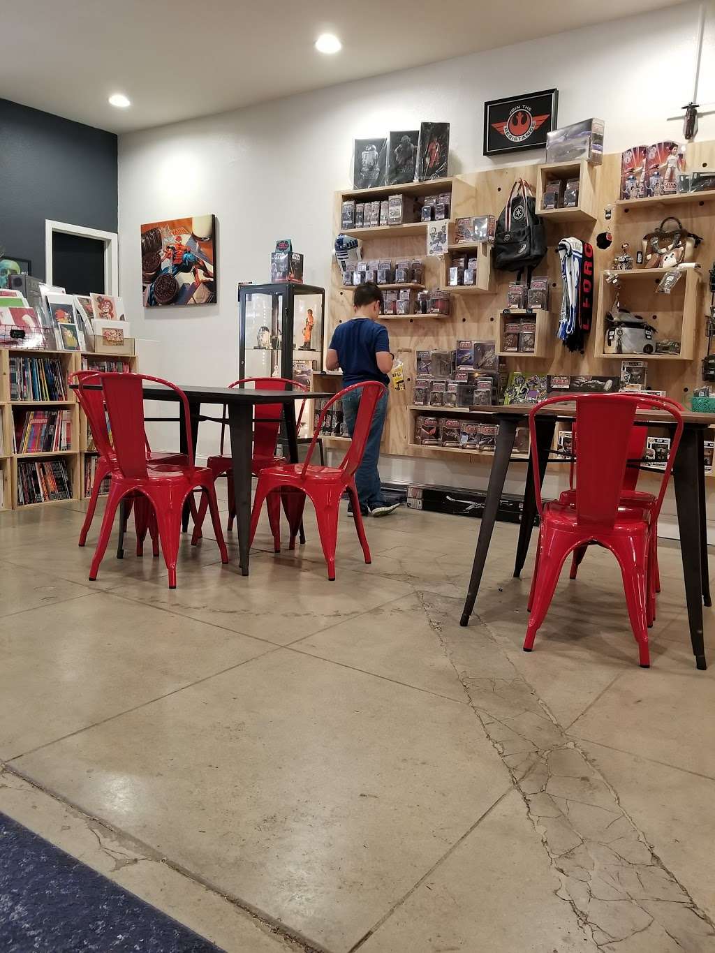 The Perky Nerd | 1606 W Magnolia Blvd, Burbank, CA 91506, USA | Phone: (818) 823-7511